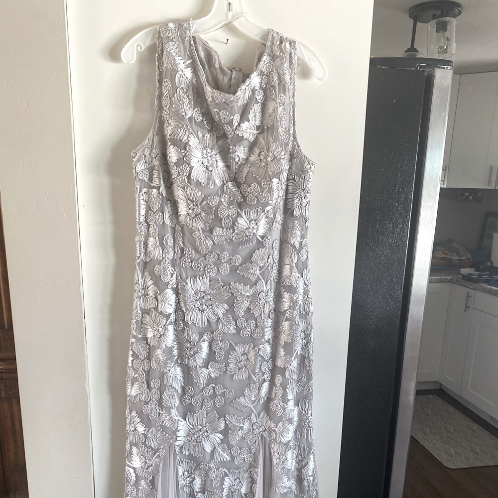 David’s Bridal dress size 16